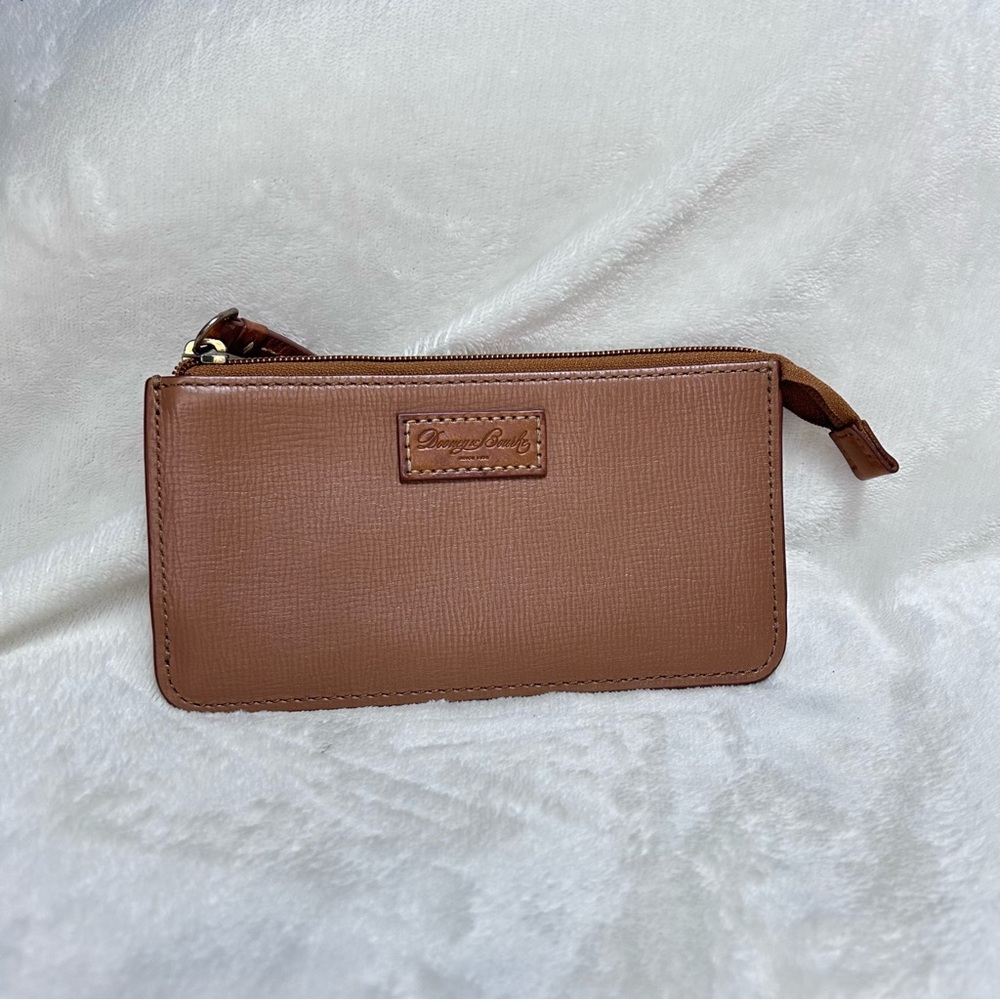 Dooney & Bourke | Wristlet  New